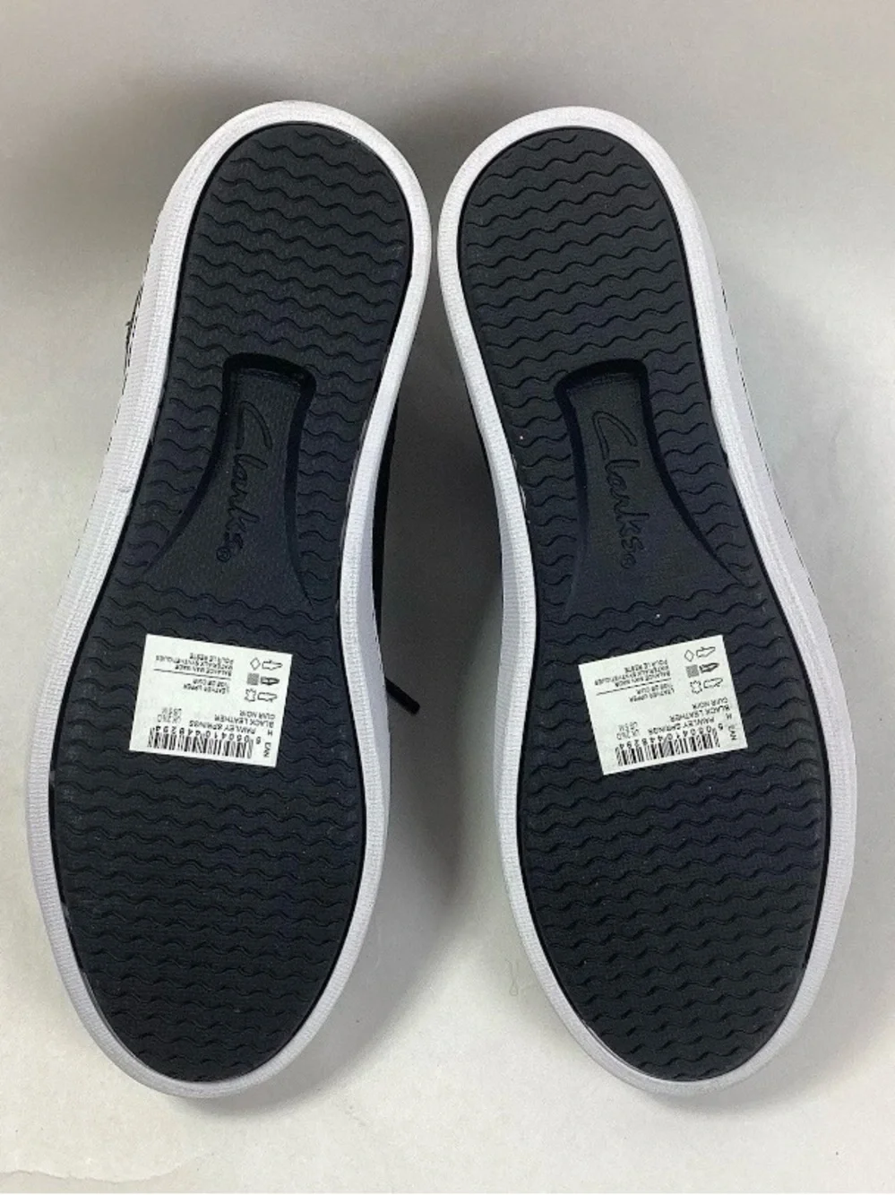 Clarks Black Low-Top Lace-Up Sneakers with White Sole